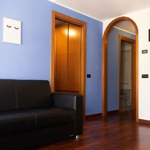Corso San Gottardo - Darsena Flat Apartament